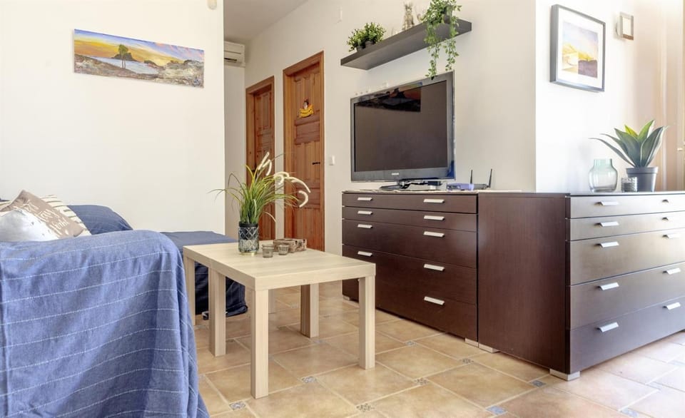 Property building, Living room, Bedroom