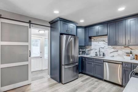 Gorgeous Pool Home - 5 Min from San Marco House in Jacksonville