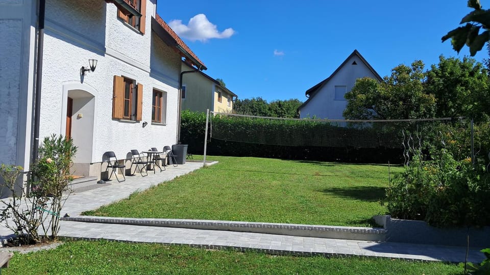60 m² Ferienapartment Zentrumsnahe mit Gartenbenutzung Apartment in Upper Austria