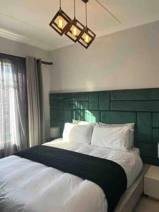Cosy apt 10min to OR Tambo Apartment in Gauteng