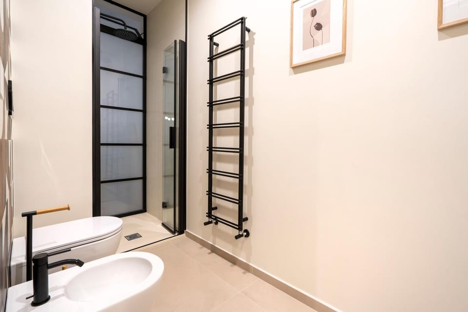 Bathroom, Living room