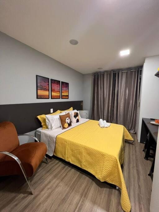 Novo Studio Coral Metrô Belém com Piscina Apartment in Sao Paulo City