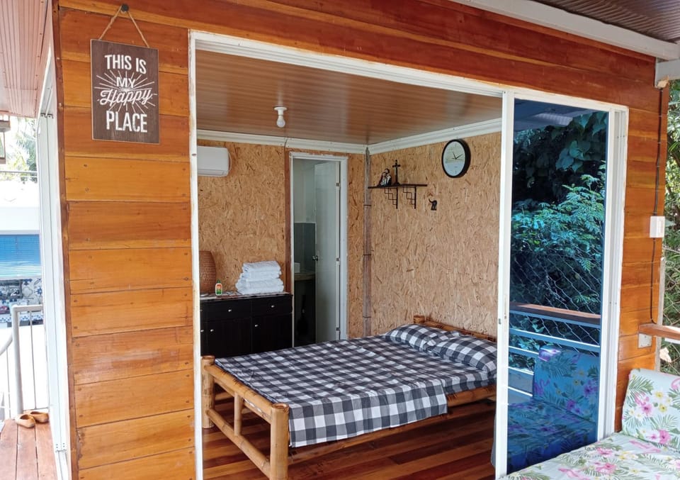 Wooden Guest House GASA Bed and Breakfast in Tagbilaran City