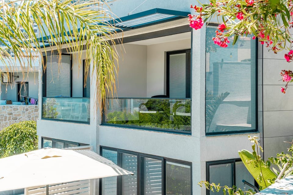 Spring, Day, Garden, View (from property/room), Balcony/Terrace, Balcony/Terrace, Garden view