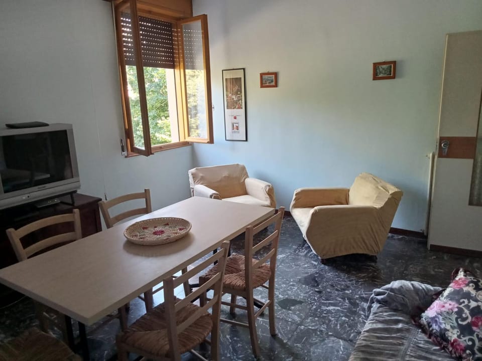 TV and multimedia, Dining area