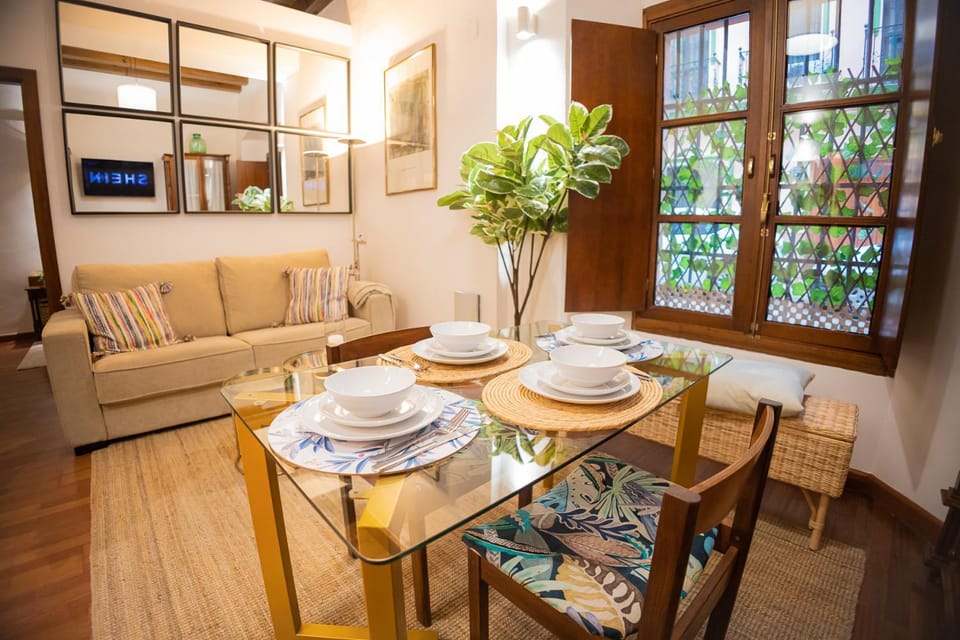 MALAVER SUITE Apartment in Seville
