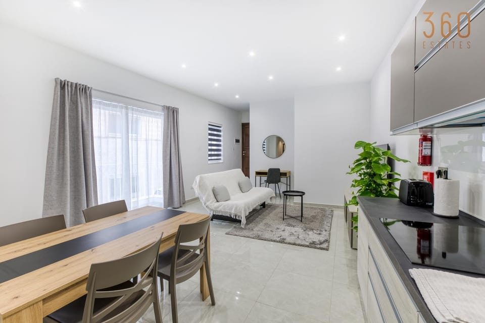 Kitchen or kitchenette, Living room, Seating area, Dining area