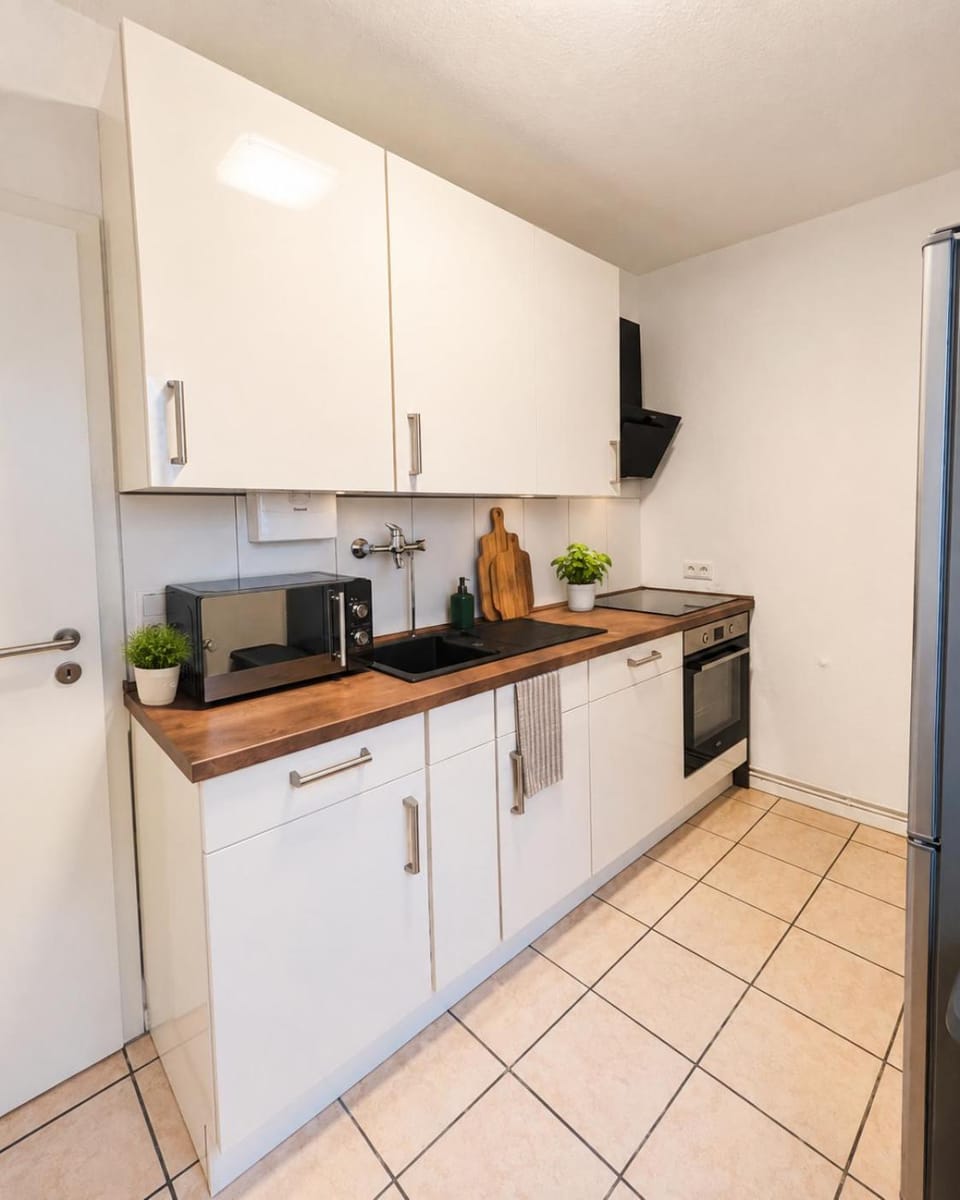 1-2 Pers nur 0,3 km zur City von Wuppertal-modern Apartment in Wuppertal