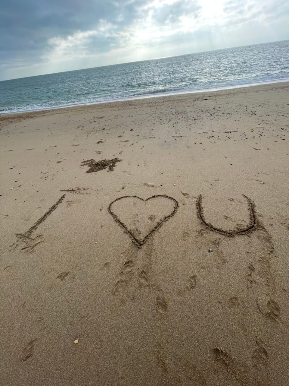 Pure-Living West Sands Sunshine and Sea View - 3 Bedroom lodge at SEAL BAY Campground/ 
RV Resort in Selsey