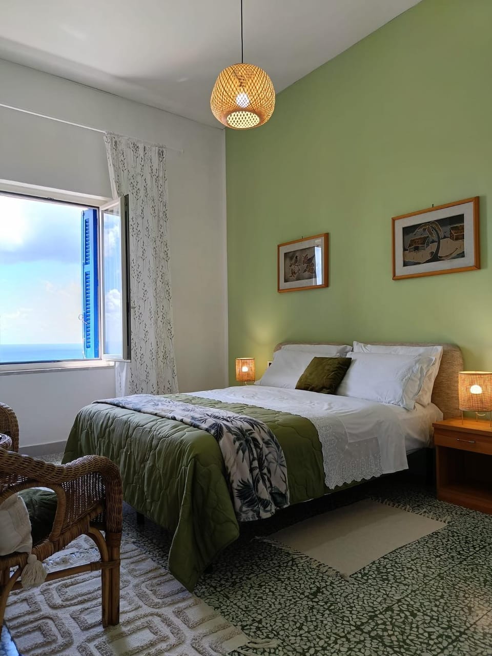 Bed, View (from property/room), Photo of the whole room, Bedroom