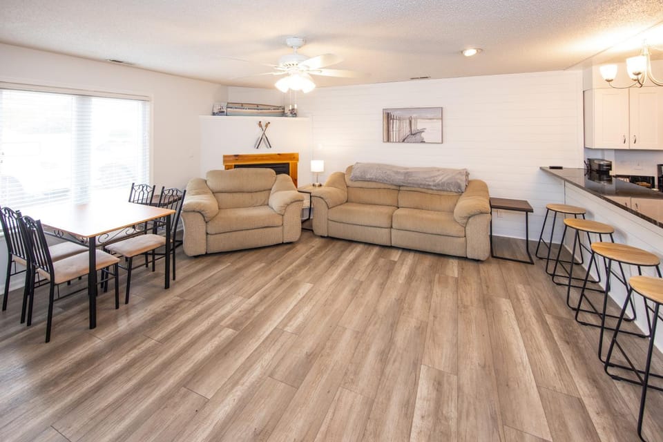 Salty Vibe - Resort Area - Vibe District VB House in Virginia Beach