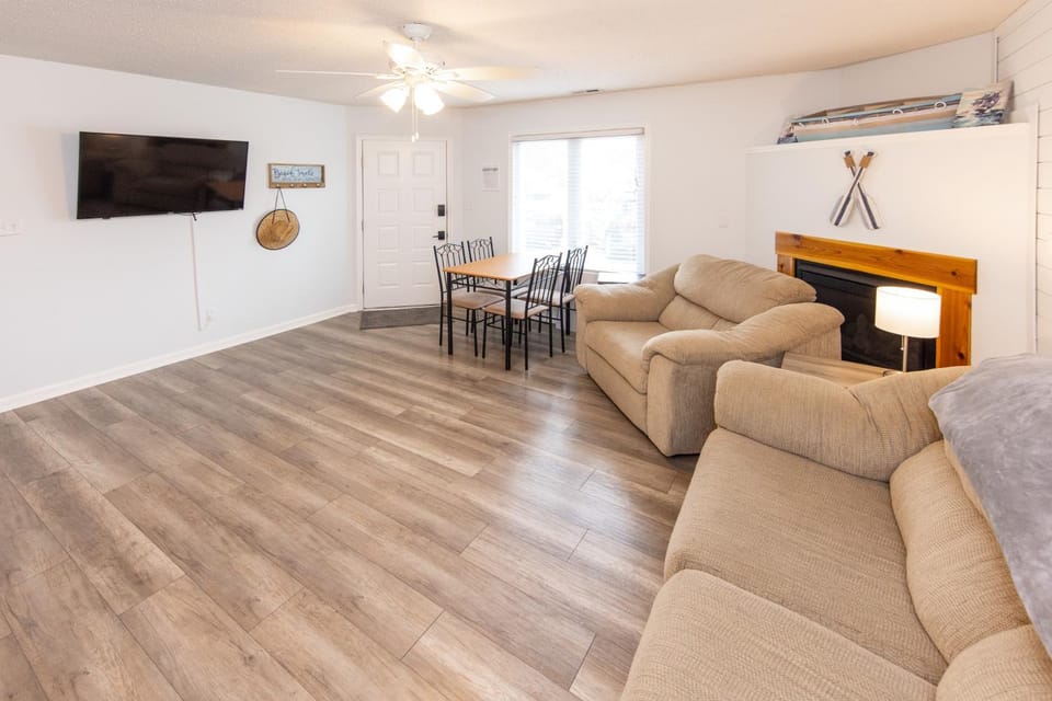Salty Vibe - Resort Area - Vibe District VB House in Virginia Beach