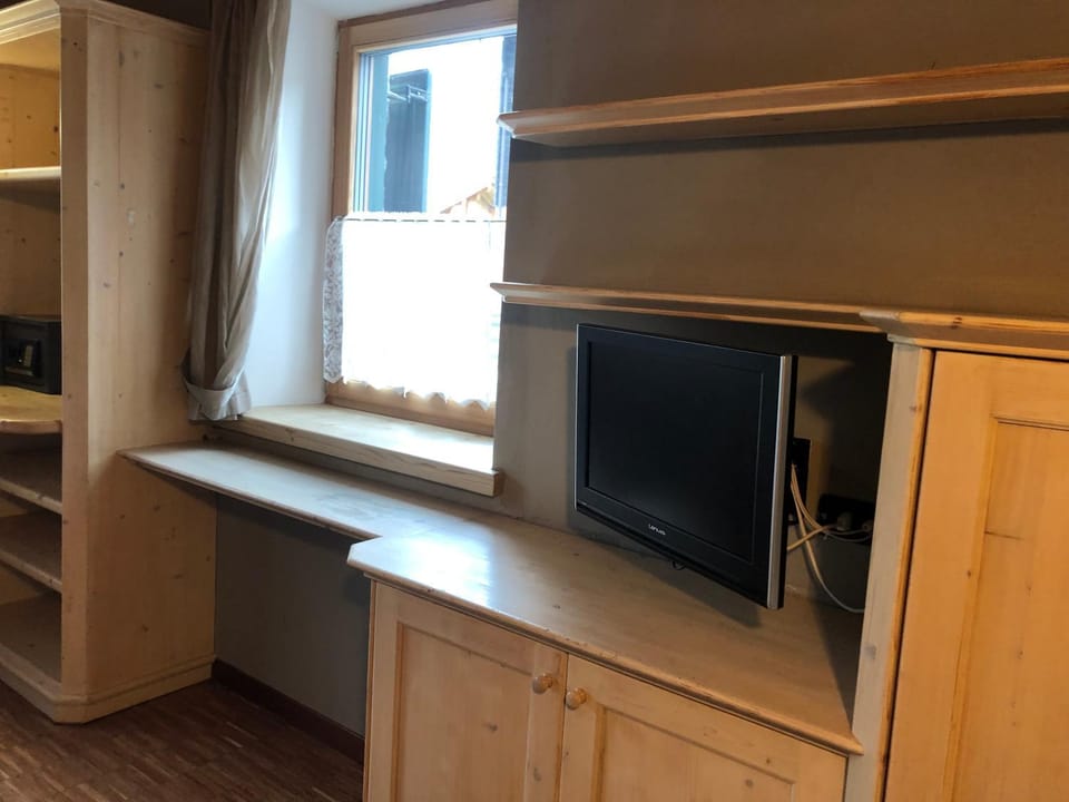 Cronox Mini Apartments Apartment in Canton of Grisons