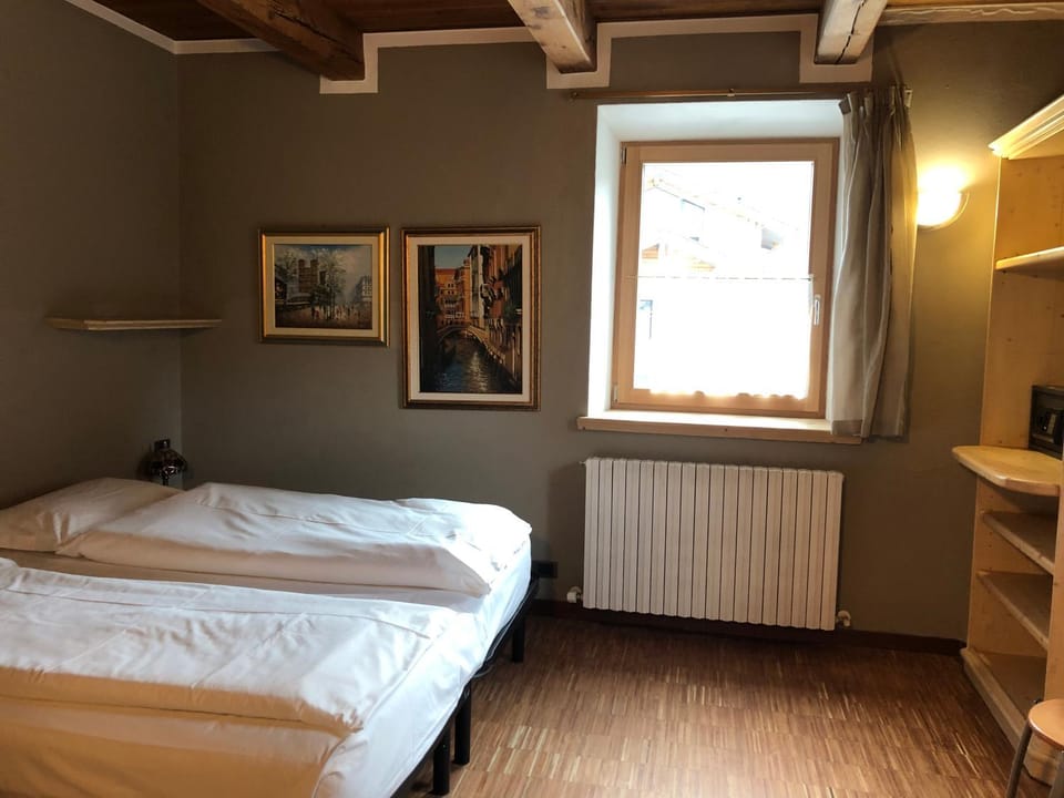 Cronox Mini Apartments Apartment in Canton of Grisons