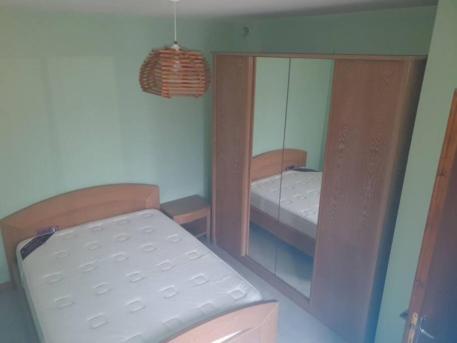 Bed, Photo of the whole room, Bedroom, wardrobe