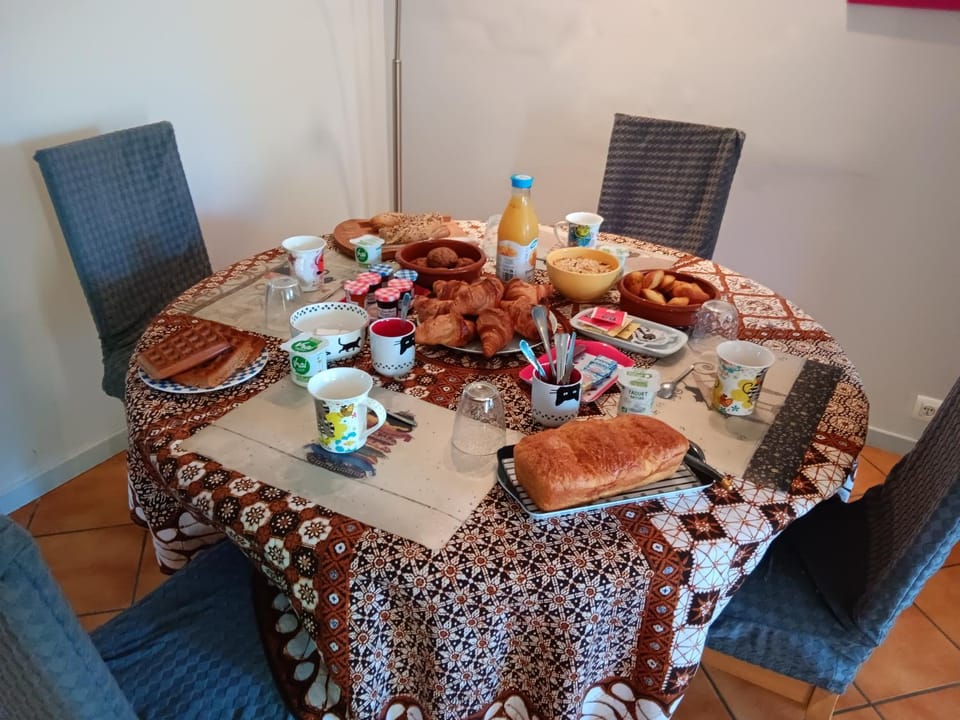 Continental breakfast