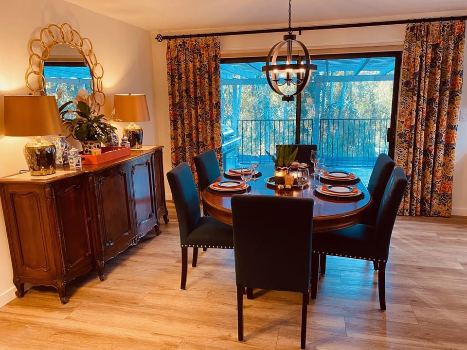Quiet Retreat With Pool And Hot Tub Villa in Escondido Village