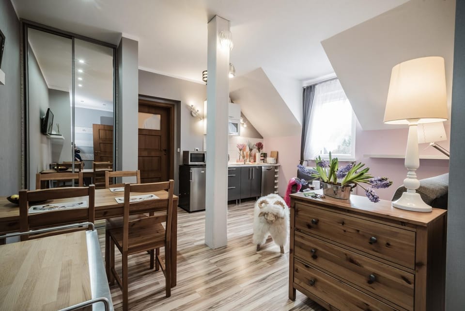 Kitchen or kitchenette, Living room, Dining area
