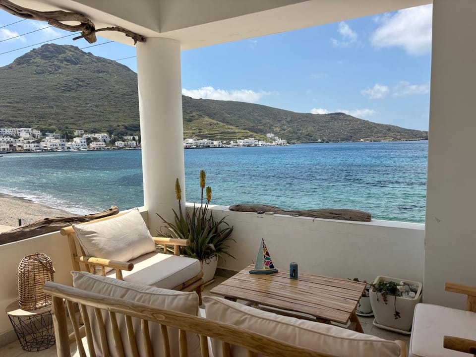 Thomas Villas on the beach Katapola Apartment in Decentralized Administration of the Aegean