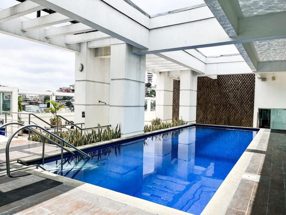 Pool view, River view, Swimming pool, sunbed