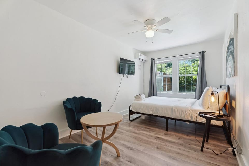 2BR Apt 3 mins Paseo Arts District House in Oklahoma City