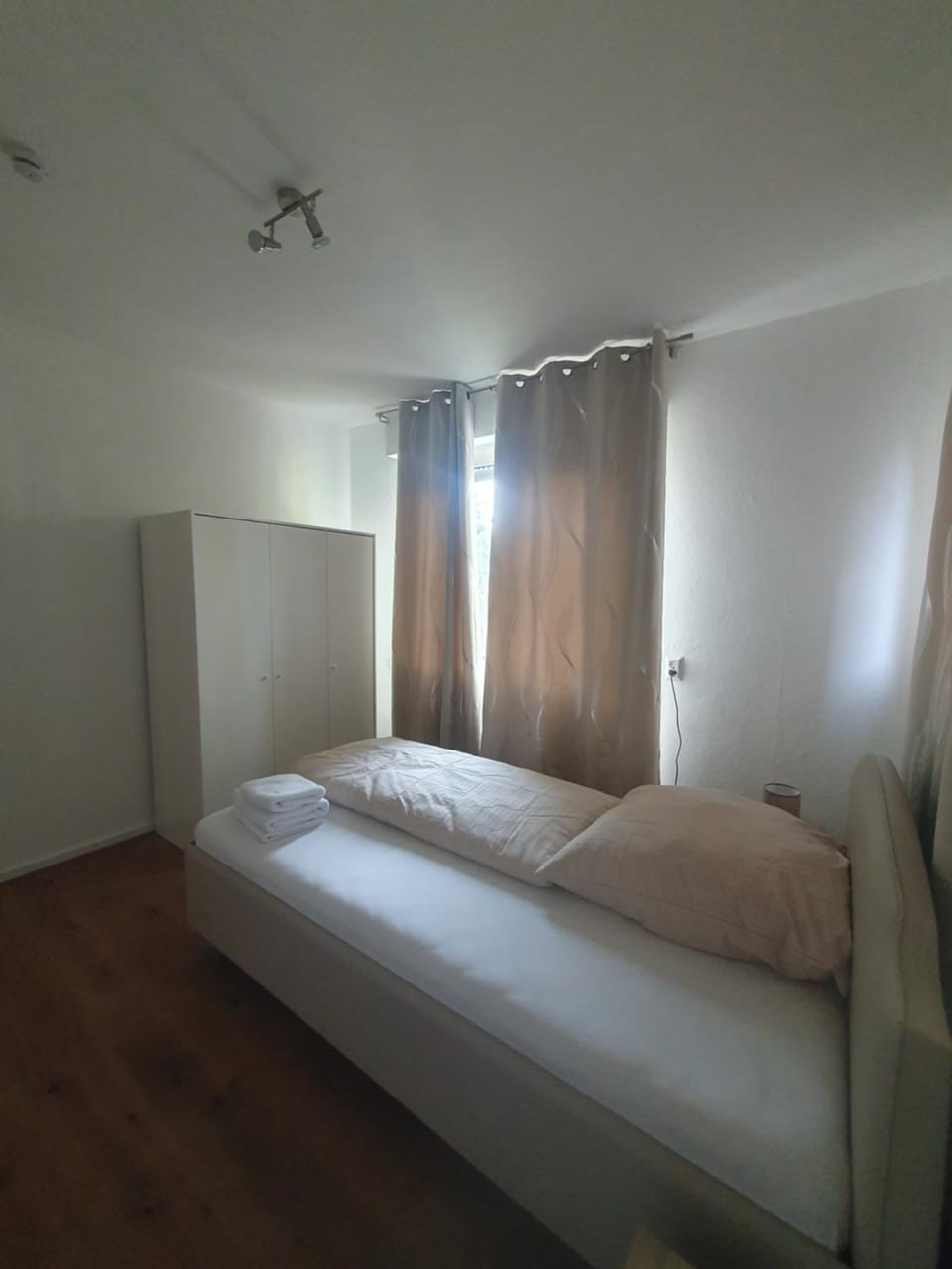 Property building, Bed, Winter, Photo of the whole room, Seating area, Dining area, Bedroom, flat iron, furniture, furniture, furniture, hair dryier, heating, heating, internet, internet, internet, locker, locker, soundproof, towels, towels, wardrobe, washing machine