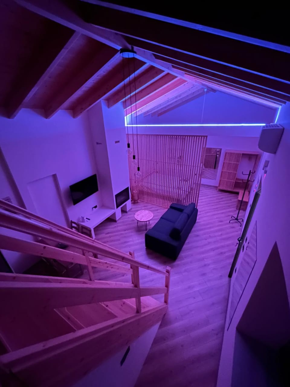 Communal lounge/ TV room, TV and multimedia, Living room, Photo of the whole room, Seating area, Evening entertainment, Bedroom