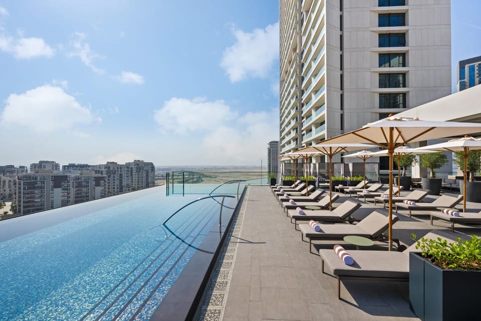 Property building, Natural landscape, View (from property/room), Pool view, Swimming pool, sunbed