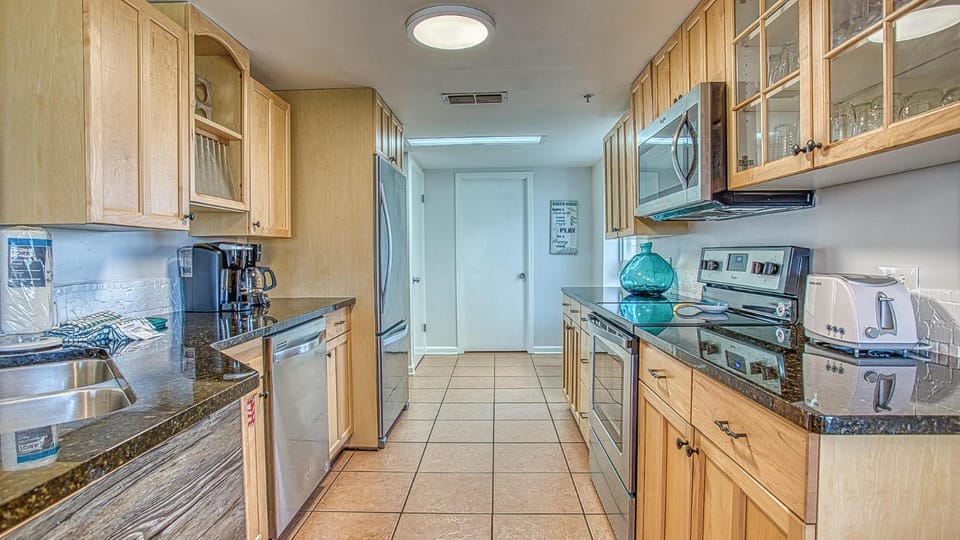 Destin Towers 31 - Great third floor views House in Destin