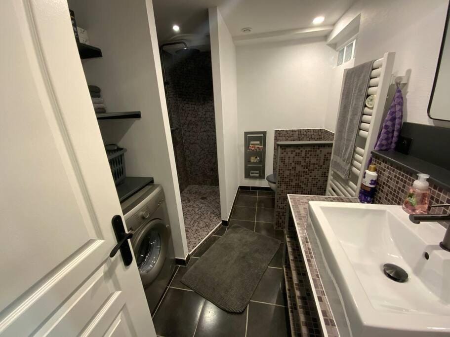 Toilet, Bathroom