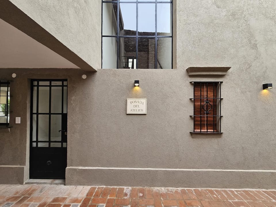 Property building, Facade/entrance, Day