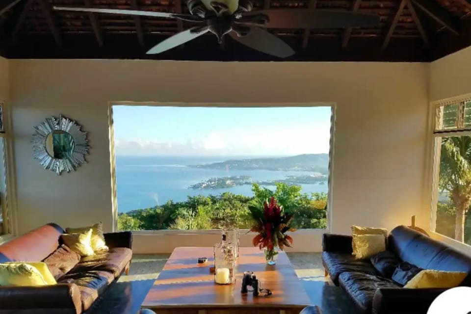 Living room, Sea view