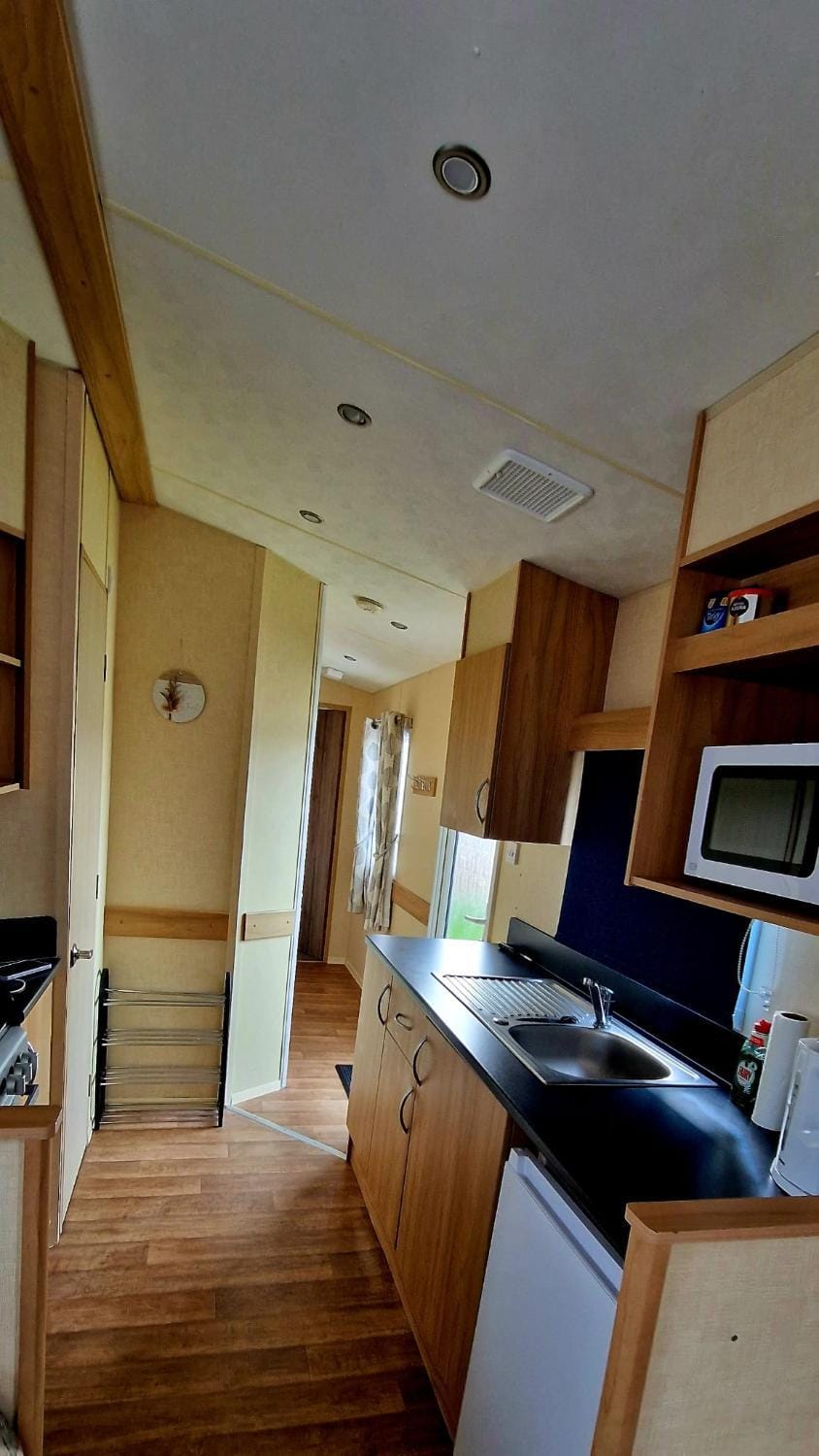3 bedroom caravan Campground/ 
RV Resort in Towyn