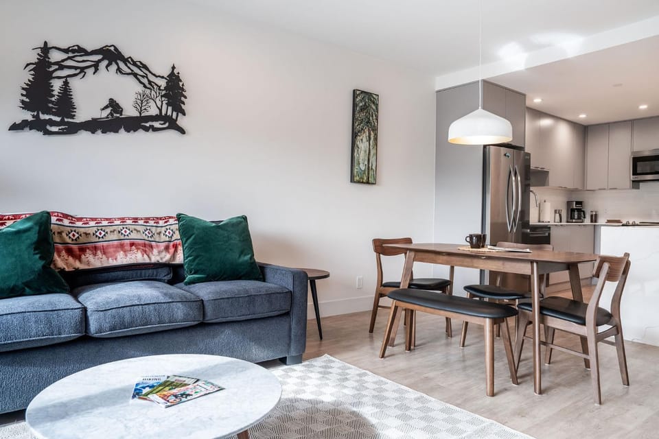 Wildflower Retreat by Revelstoke Vacations Apartment in Revelstoke