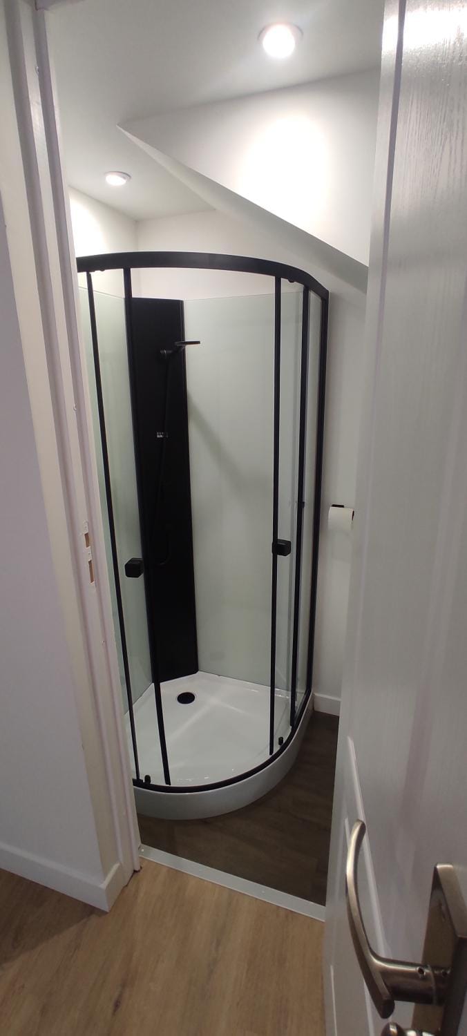 Shower, Toilet, Bathroom
