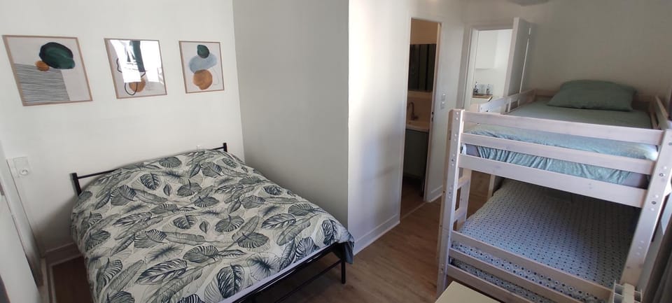 Bed, Photo of the whole room, Decorative detail, Bedroom, bunk bed