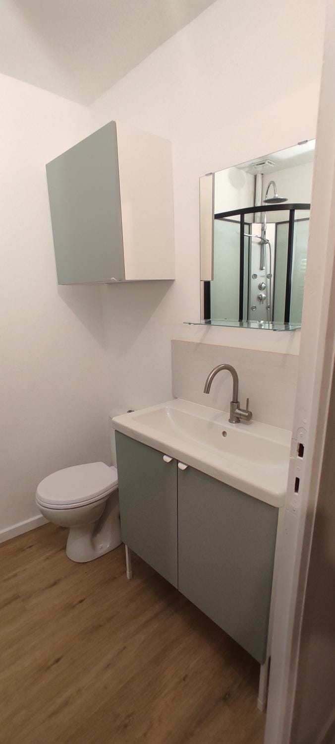 Toilet, Bathroom