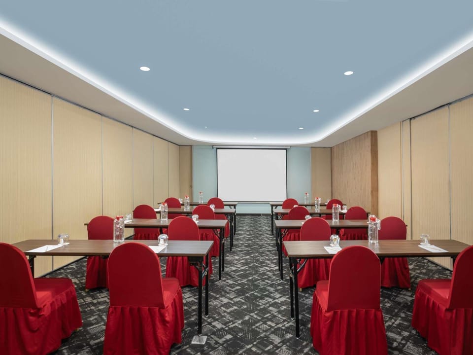 Meeting/conference room