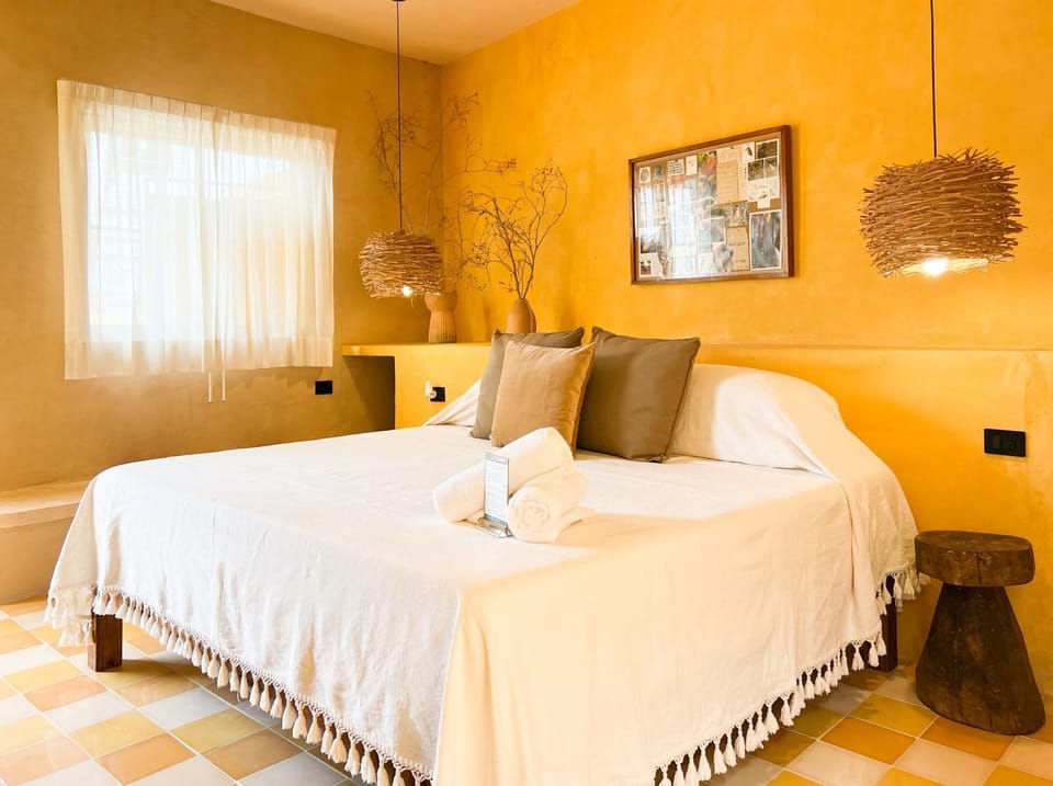 Bed, Photo of the whole room