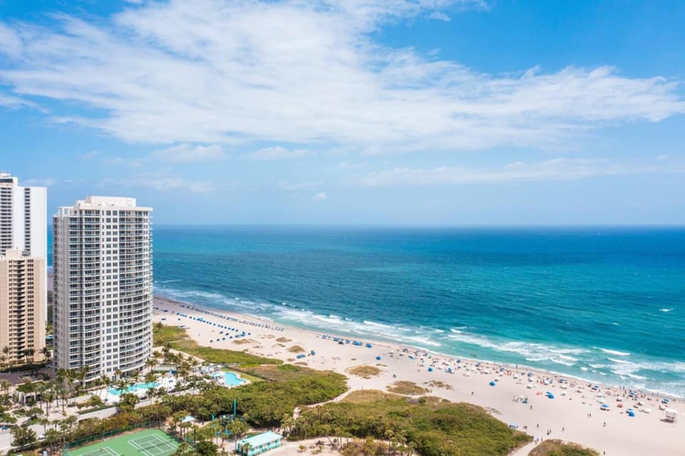 The Coastal Duo Escape House in Riviera Beach