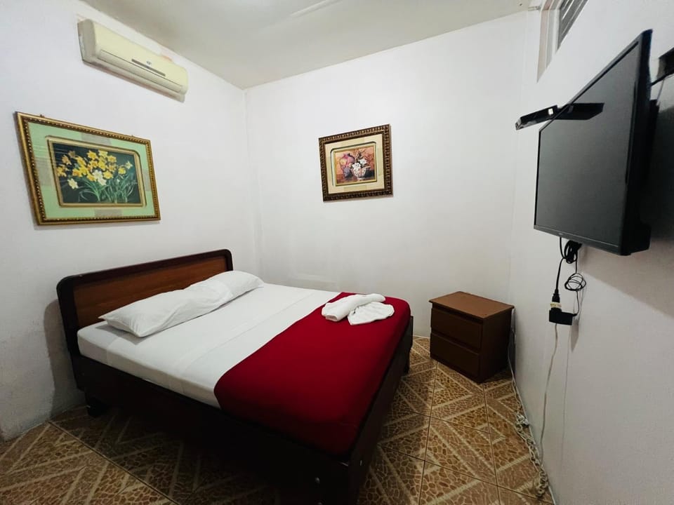 Bed, Bedroom, air conditioner