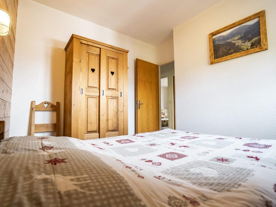 Chalet 3 chambres, balcon, parking, animaux admis, 8 pers. - FR-1-676-72 Apartment in Châtel