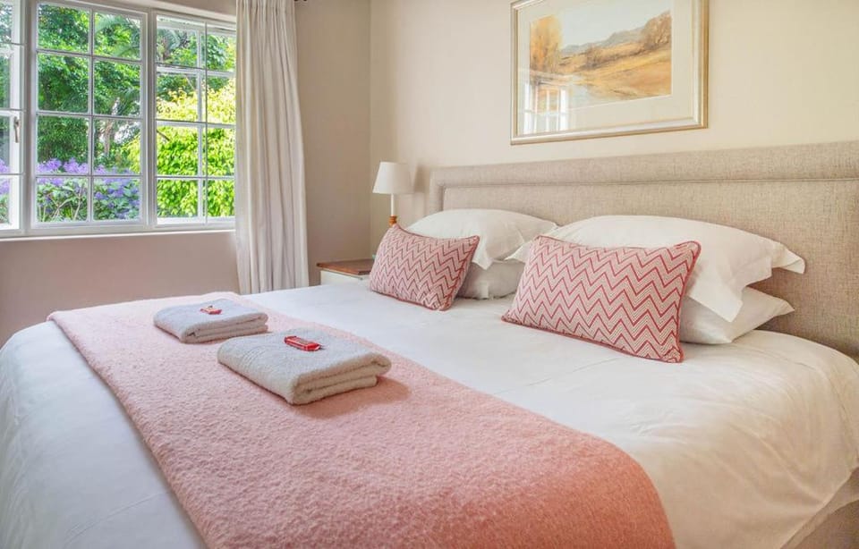 Lloyd Road Cottage Apartment in Port Elizabeth