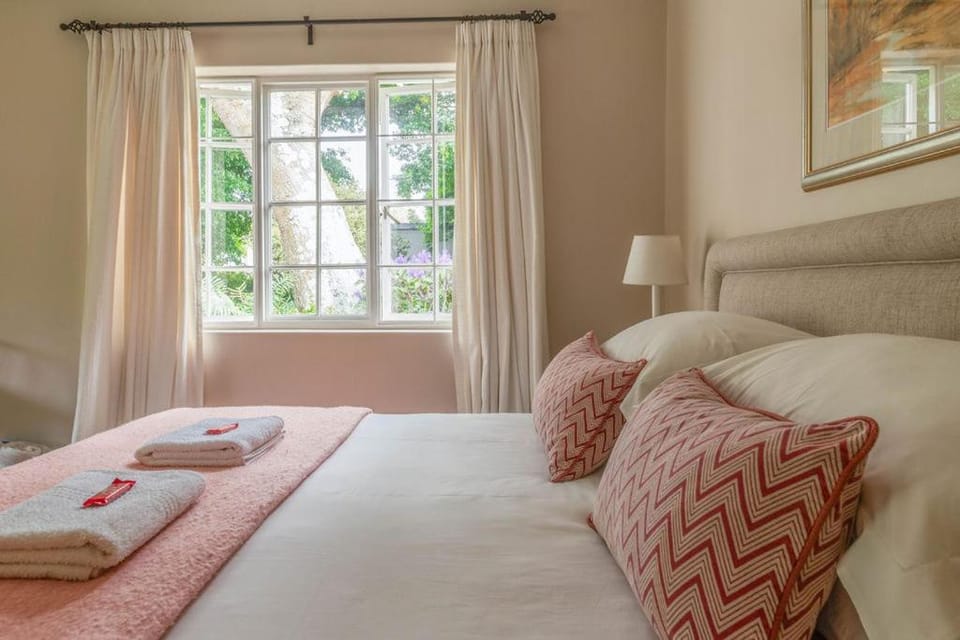 Lloyd Road Cottage Apartment in Port Elizabeth