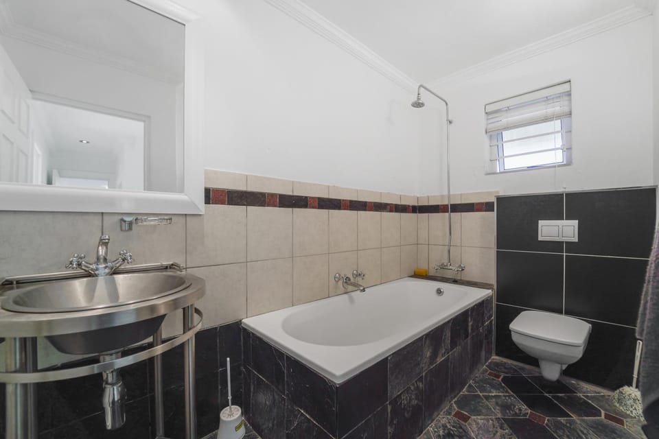 Livadia Palace Hout Bay Villa in Cape Town