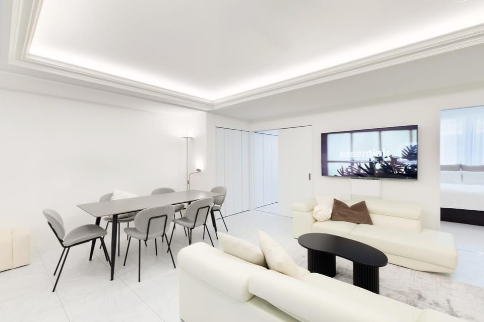 Living room, Dining area, Diving