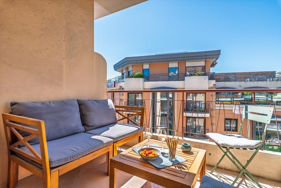 Patio, View (from property/room), Balcony/Terrace