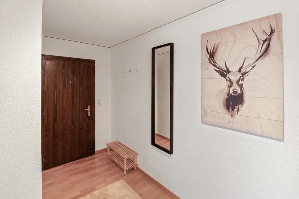 Facade/entrance, Decorative detail