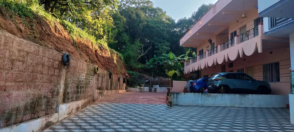 CHESNA COTTAGE Apartment in Madikeri