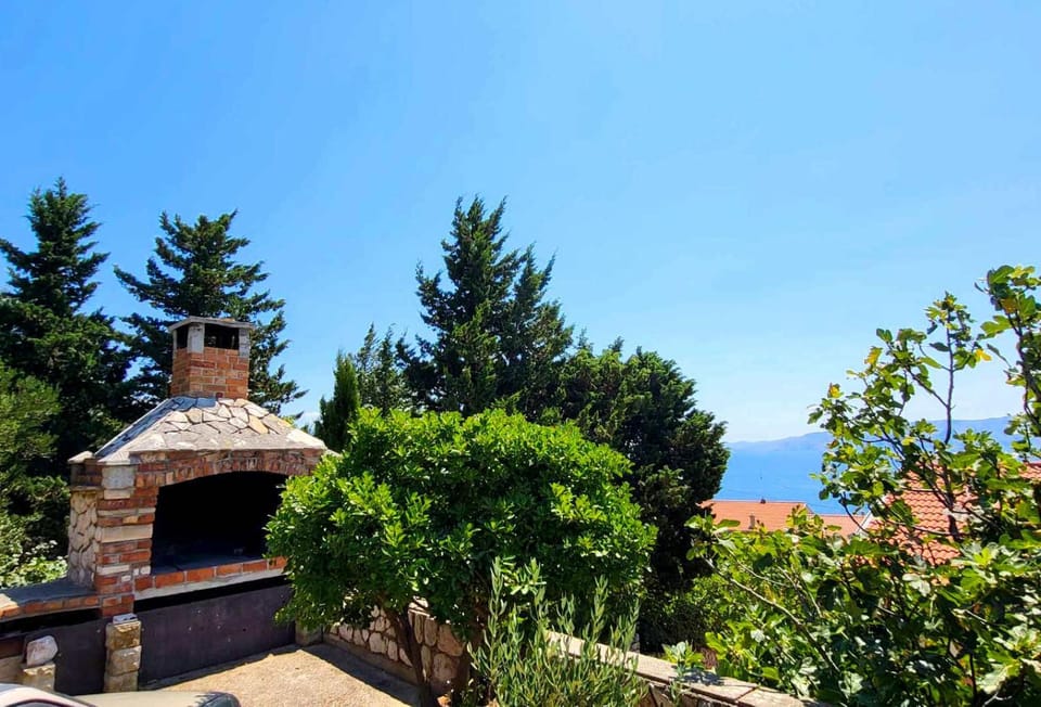 Natural landscape, BBQ facilities